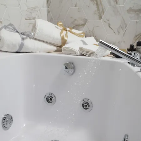Tenuta D'ausilio 4* Vairano Patenora